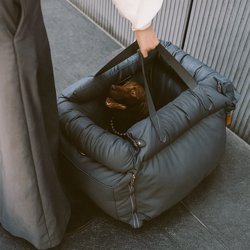 PawMaxi LuxRide™ – Premium Faux Leather Car Seat & Bed for Pets